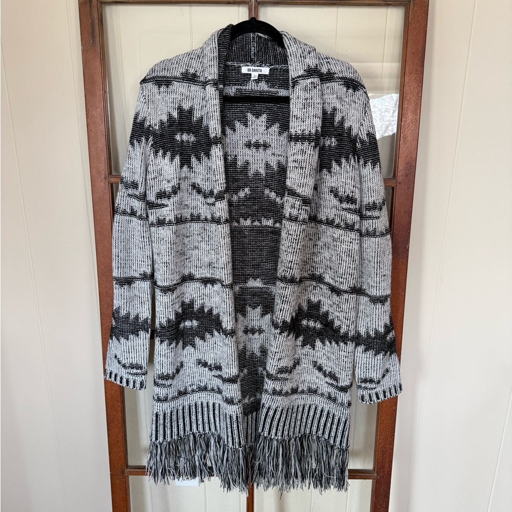 BB Dakota Black & Gray Aztec Pattern Knit Cardigan Sweater w/ Fringe Detail - S